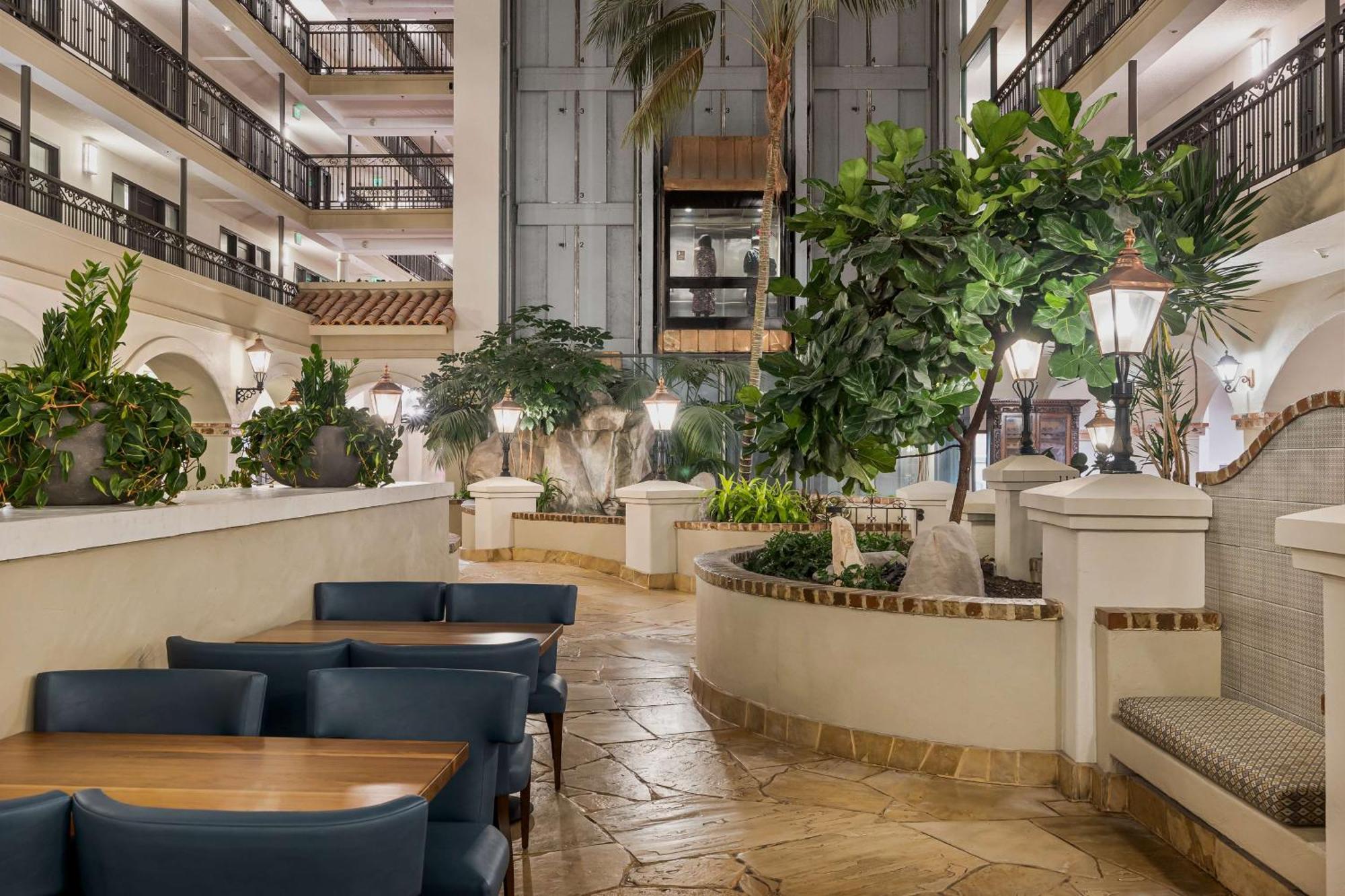 Embassy Suites By Hilton Los Angeles International Airport South Эль-Сегундо Экстерьер фото