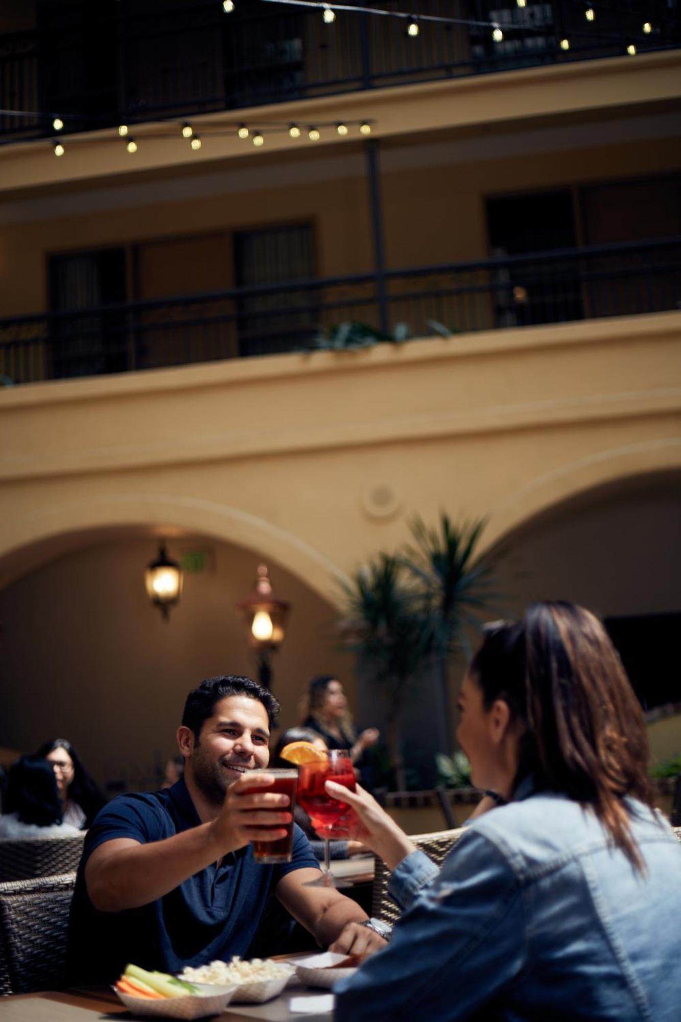 Embassy Suites By Hilton Los Angeles International Airport South Эль-Сегундо Экстерьер фото